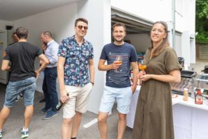 Unser diesjähriges Sommerfest der Seidl & Partner Gesamtplanung GmbH sorgte für gute Laune und bot eine entspannte Atmosphäre für viele tolle Gespräche. Dazu gab es jede Menge kulinarische Leckereien und lustige Spiele.