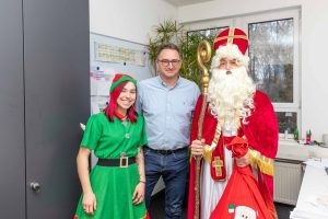 Bei der Seidl & Partner Gesamtplanung GmbH gab es Grüße vom Nikolaus und seiner Weihnachtselfe 🎅🏻🎄✨ Wir wünschen allen eine schöne Adventszeit!